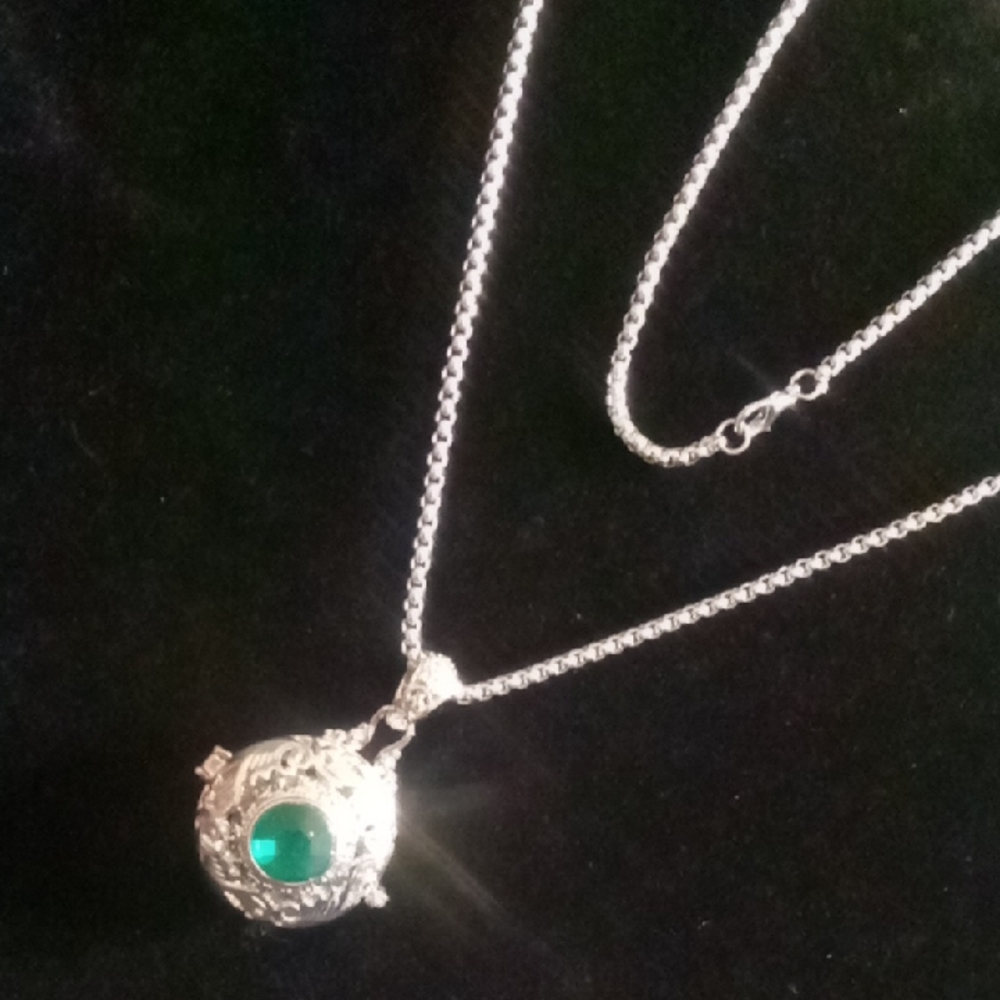 Silver with Green Gem Locket Pendant Necklace 22 Inches Long.